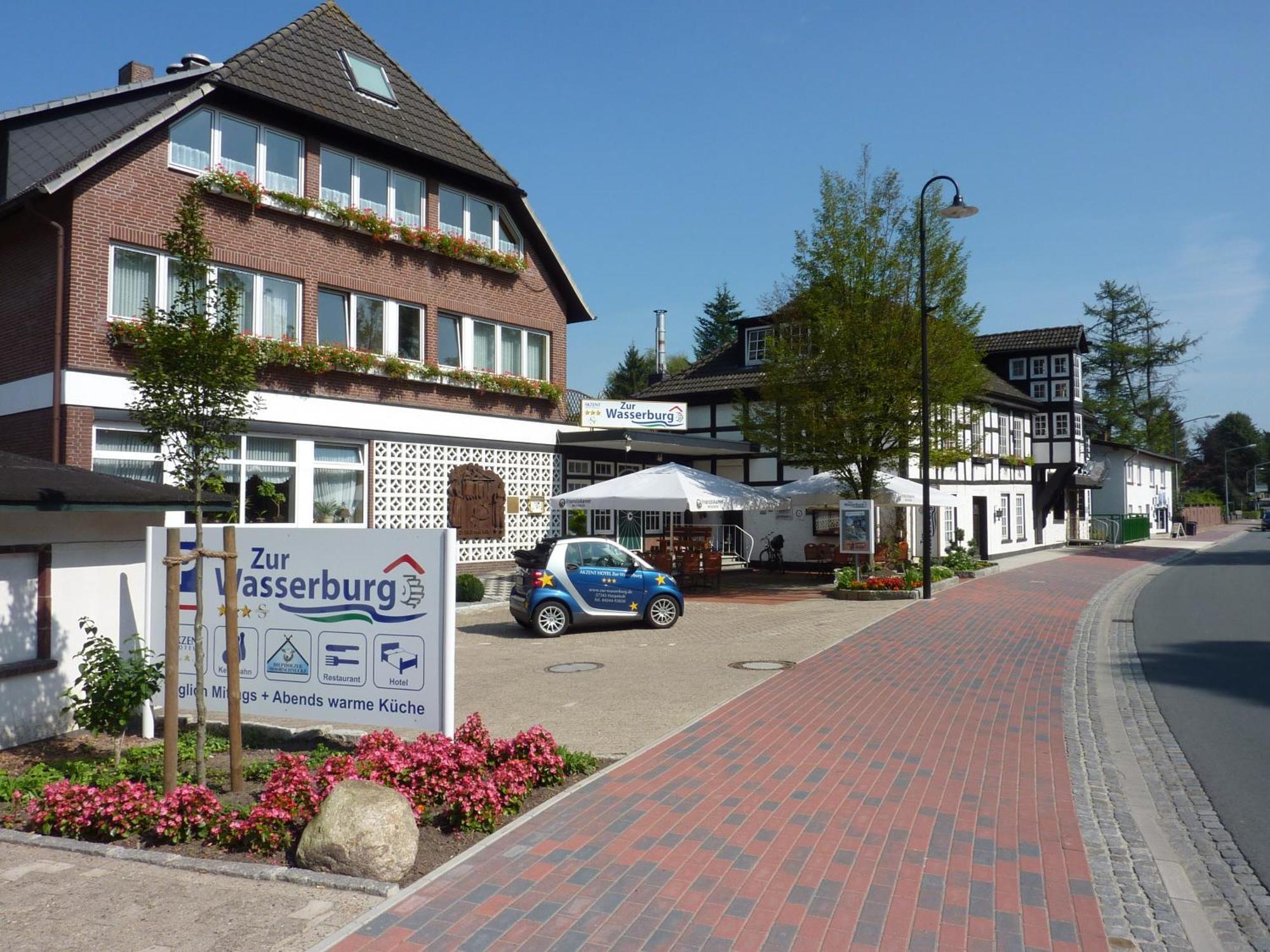 Akzent Hotel Zur Wasserburg - Hotel Garni Bed & Breakfast Harpstedt ภายนอก รูปภาพ