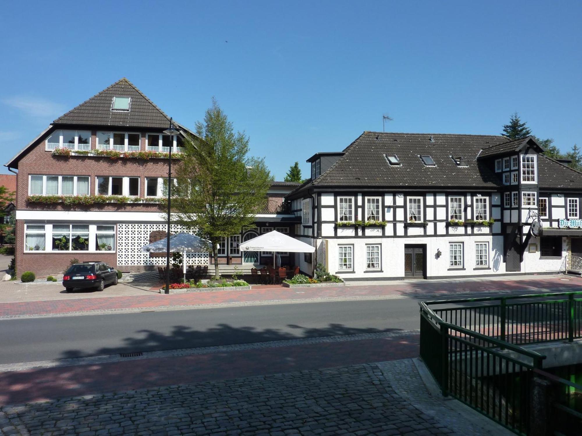 Akzent Hotel Zur Wasserburg - Hotel Garni Bed & Breakfast Harpstedt ภายนอก รูปภาพ
