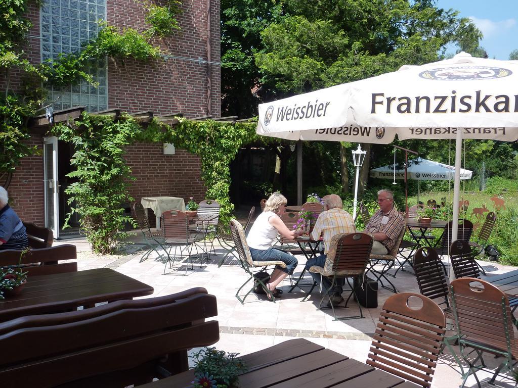 Akzent Hotel Zur Wasserburg - Hotel Garni Bed & Breakfast Harpstedt ภายนอก รูปภาพ