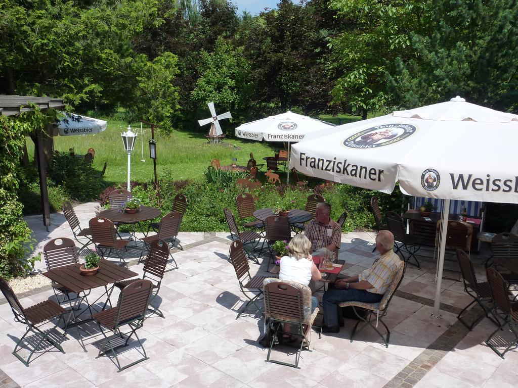 Akzent Hotel Zur Wasserburg - Hotel Garni Bed & Breakfast Harpstedt ภายนอก รูปภาพ